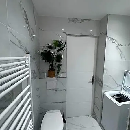 Superbe Avec Balcon Rue D'antibes Апартаменты