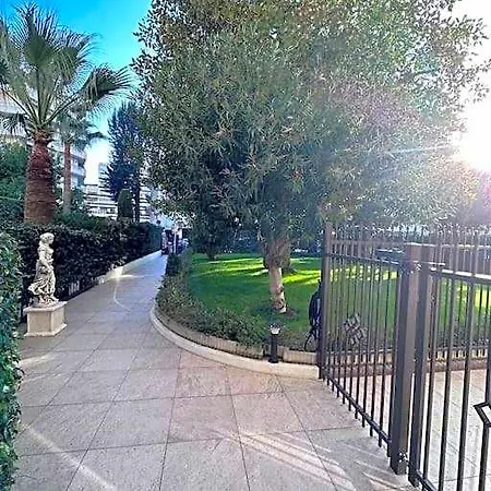 Апартаменты Superbe Avec Balcon Rue D'antibes