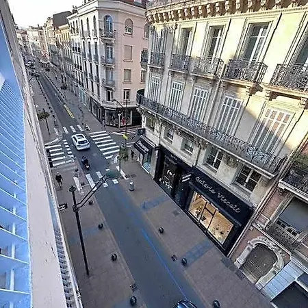 Superbe Avec Balcon Rue D'antibes Канны