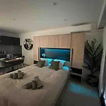 Superbe Avec Balcon Rue D'antibes 아파트