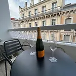 아파트 Superbe Avec Balcon Rue D'antibes 칸느